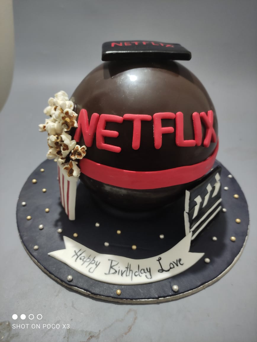 Buy Netflix Binging Fondant Cake Online - Delivery in Noida, East Delhi,  South-East Delhi - LallanTop Cake Shop